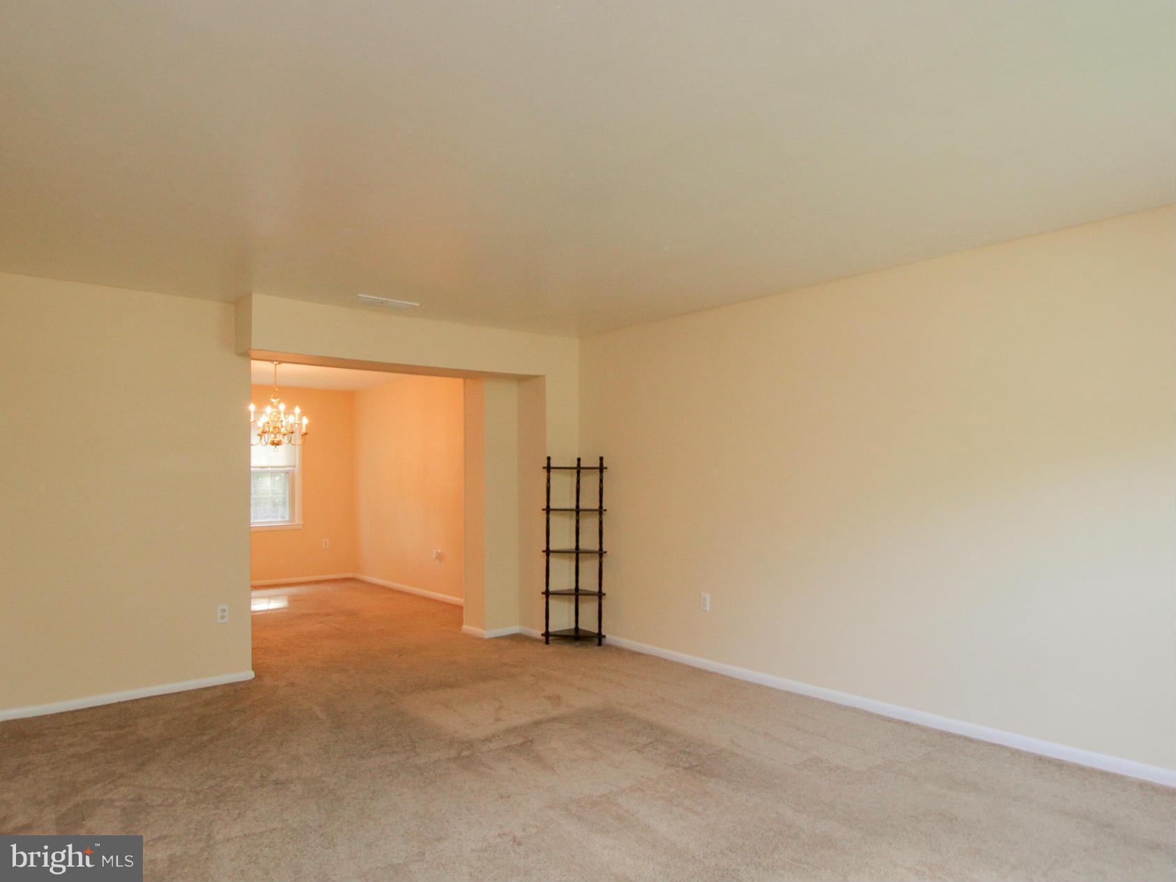 12811 Claxton Drive, Unit 1E Laurel, MD 20708 - Photo 7 of 30 Living Room