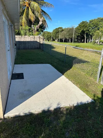 $2,600 | 10084 Boynton Pl Circle, Boynton Beach, FL 33437
