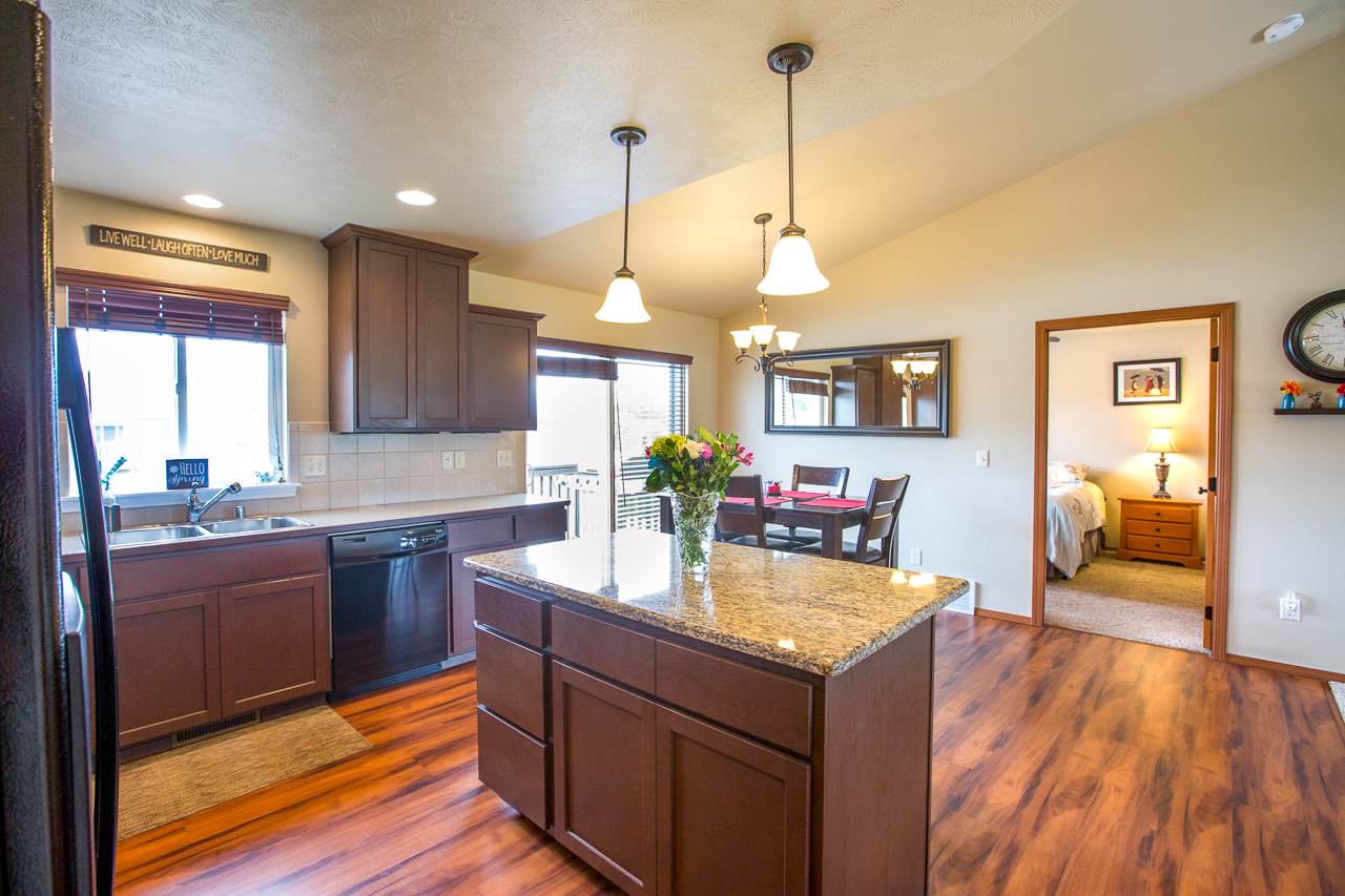 5210 North Mayhew Road Spokane Valley, WA 99216 - Photo 4 of 20 Gallery Image 4