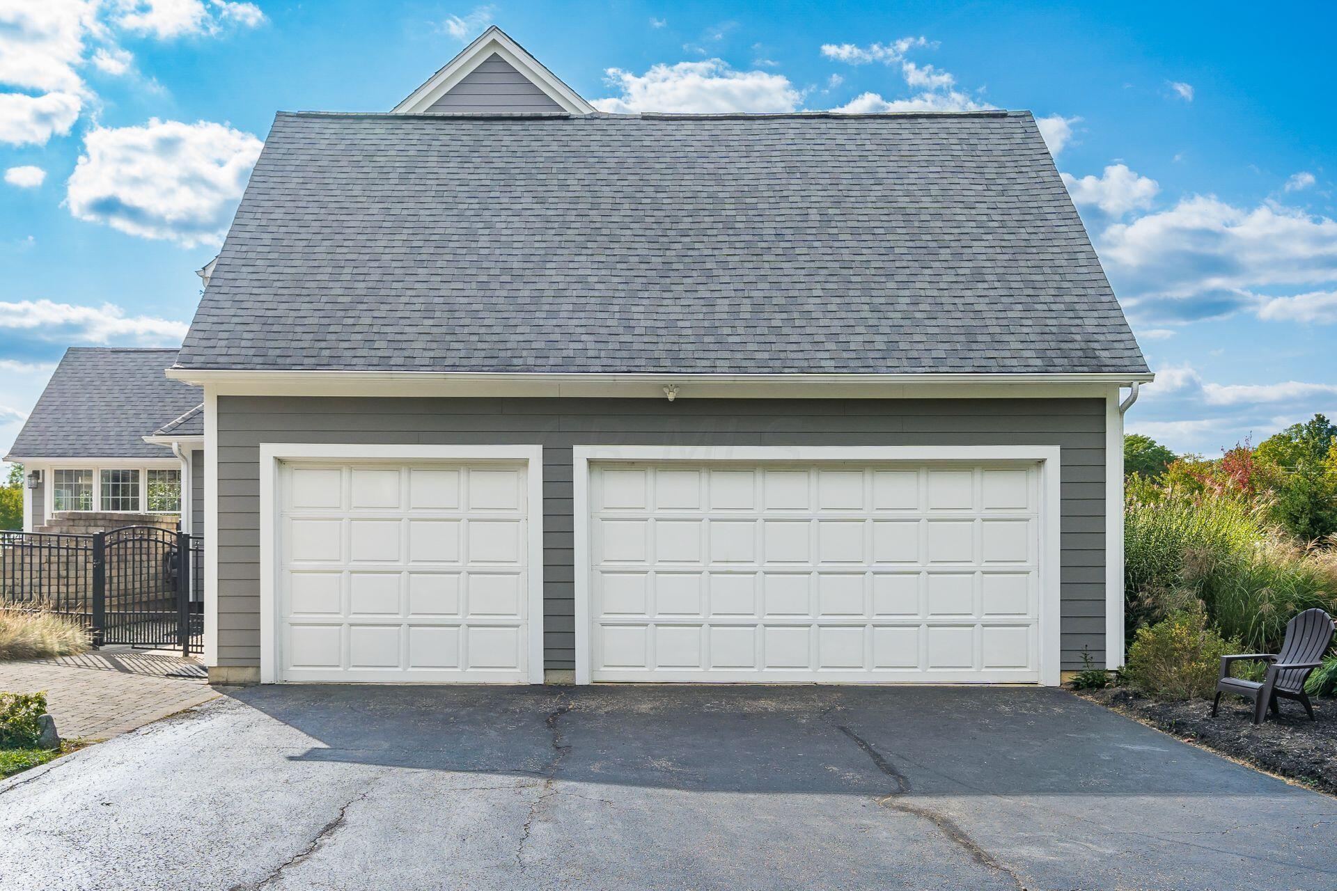 7555 Cook Road Powell, OH 43065 - Photo 53 of 65 3 car attached