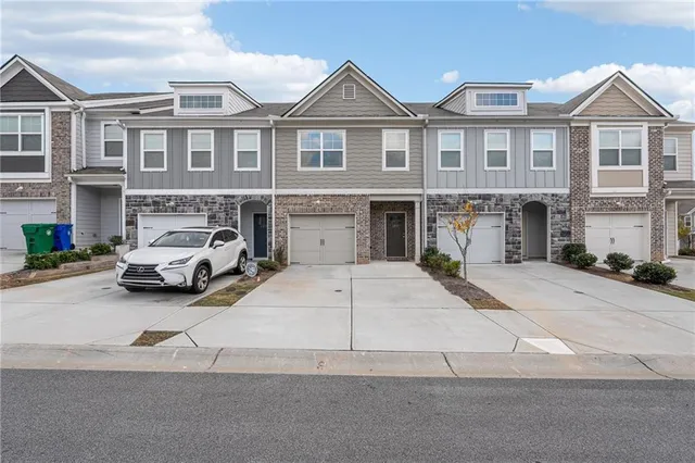 $2,150 | 6395 Shalks Crossing Drive, Lithonia, GA 30058