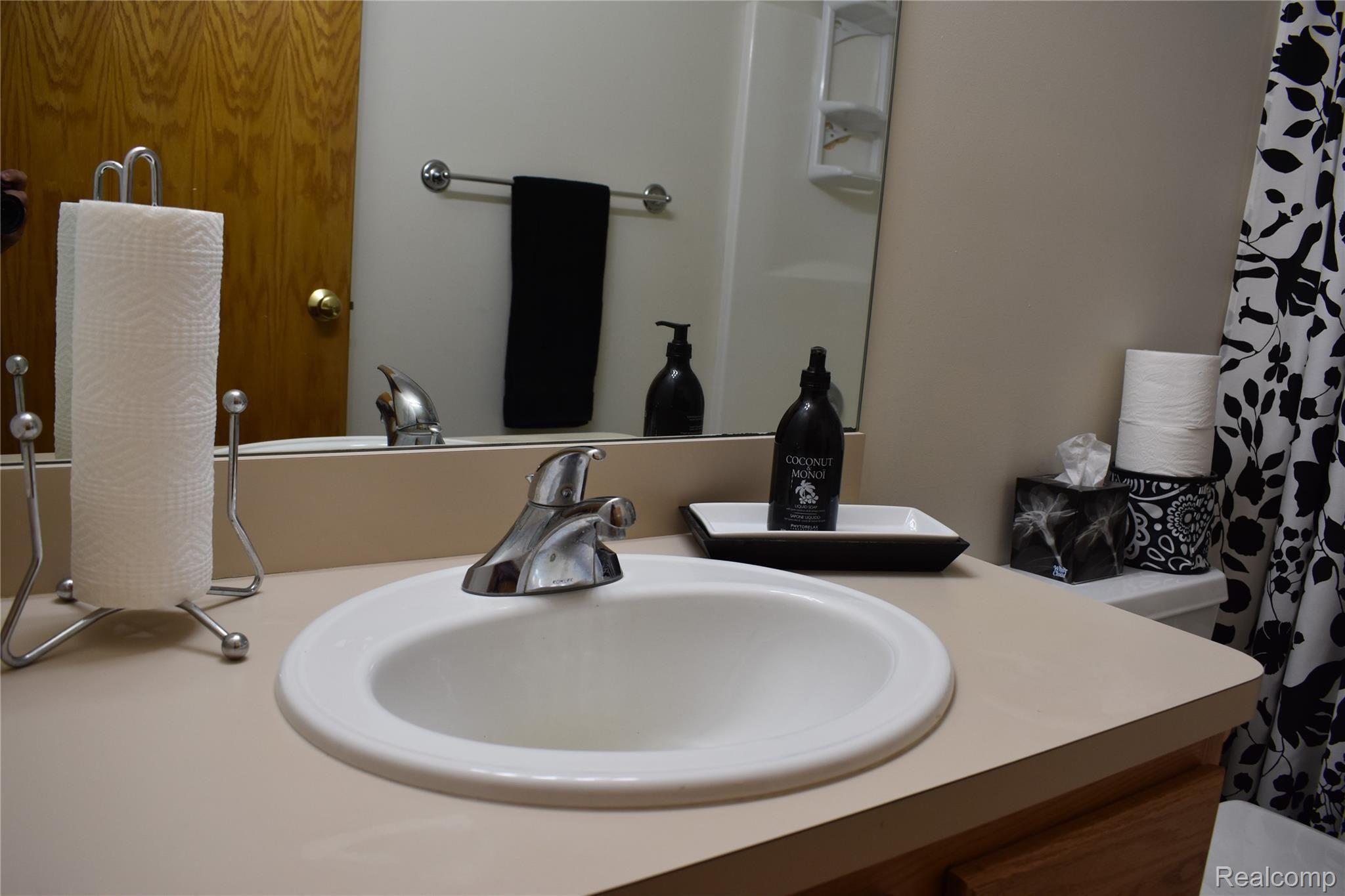 5068 Hogback Road Fowlerville, MI 48836 - Photo 22 of 35 DSC_1004.JPG