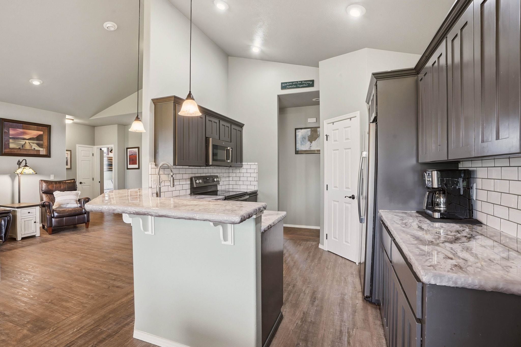 9723 West January Drive Cheney, WA 99004 - Photo 4 of 32