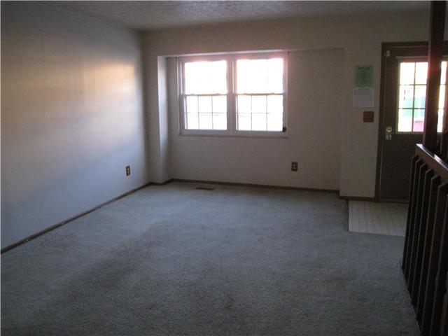 8179 Rochester Way Westerville, OH 43081 - Photo 3 of 12