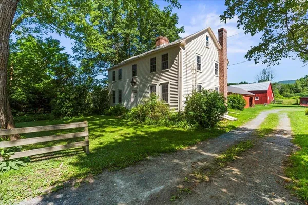 $725,000 | 2 Cold Spring Road, Shaftsbury, VT 05257