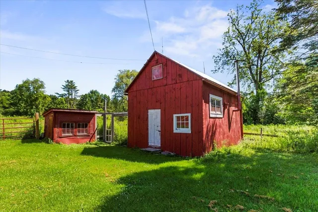 $725,000 | 2 Cold Spring Road, Shaftsbury, VT 05257