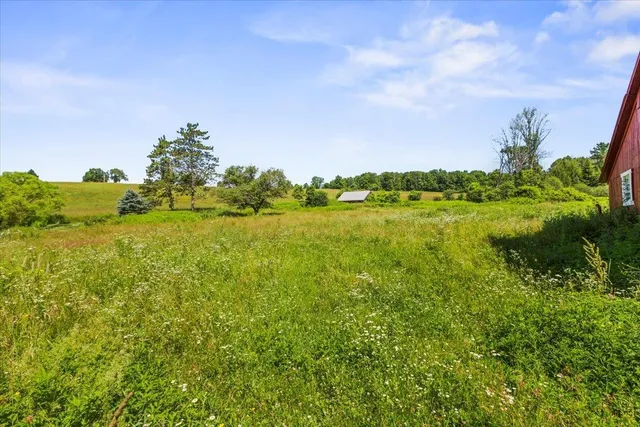 $725,000 | 2 Cold Spring Road, Shaftsbury, VT 05257