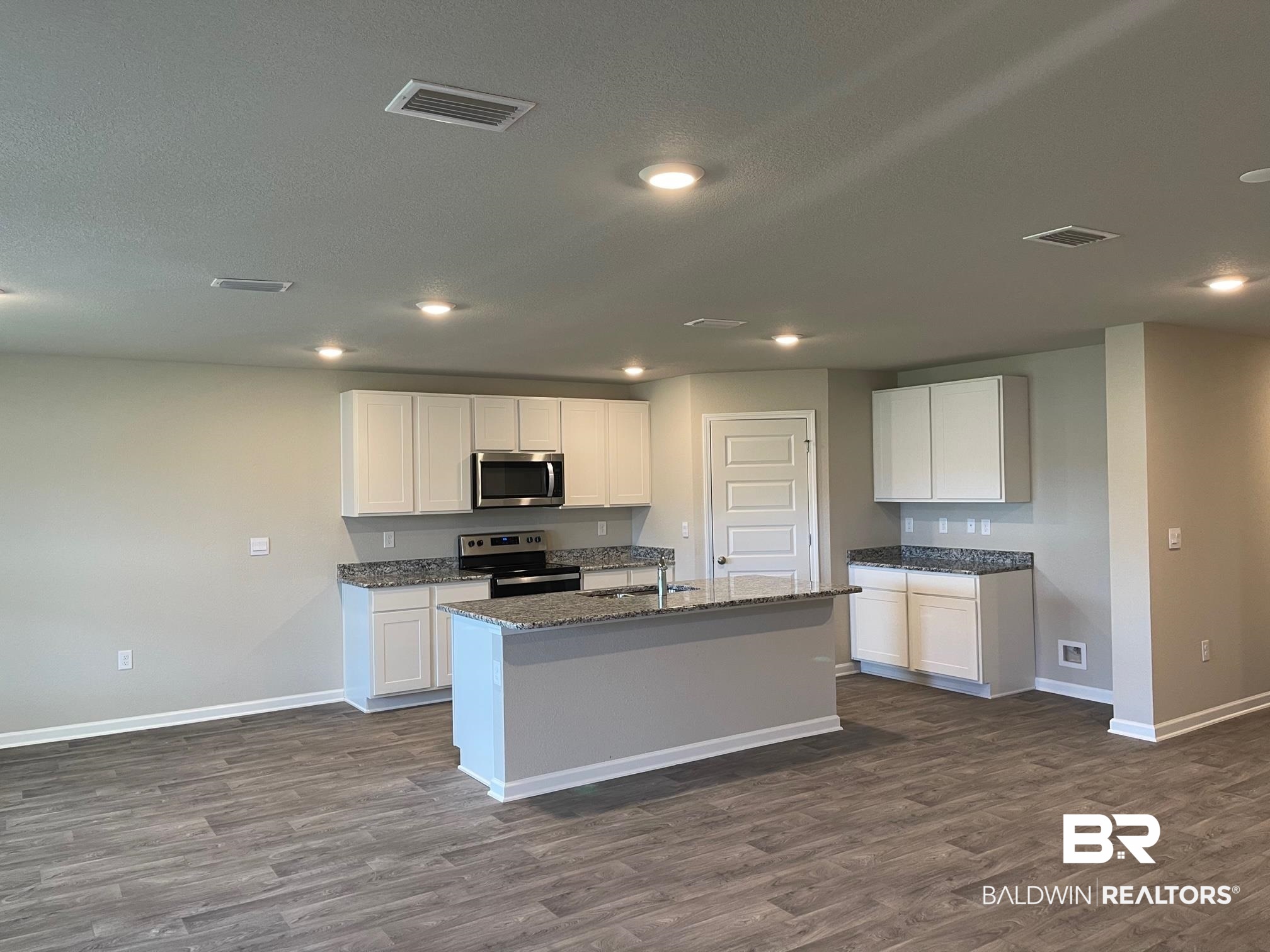 7077 Fuller Street Gulf Shores, AL 36542 - Photo 3 of 13