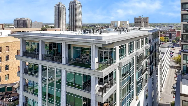 $1,395,000 | 429 North Pennsylvania Street, Unit 904, Indianapolis, IN 46204