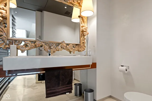 $1,395,000 | 429 North Pennsylvania Street, Unit 904, Indianapolis, IN 46204