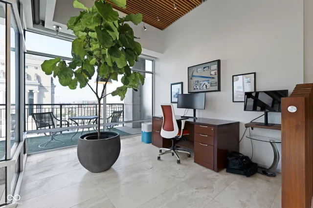 $1,395,000 | 429 North Pennsylvania Street, Unit 904, Indianapolis, IN 46204