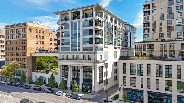 $1,395,000 | 429 North Pennsylvania Street, Unit 904, Indianapolis, IN 46204