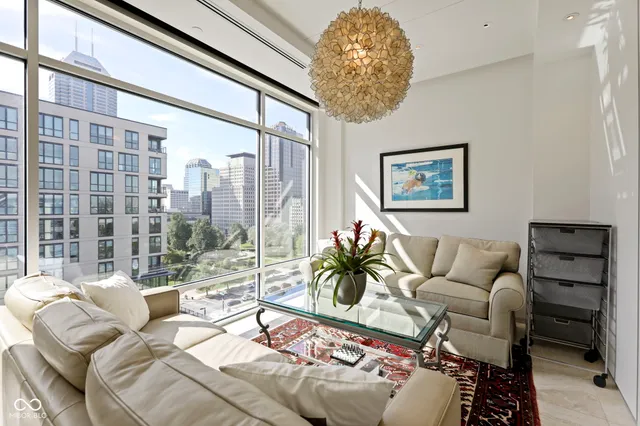 $1,395,000 | 429 North Pennsylvania Street, Unit 904, Indianapolis, IN 46204