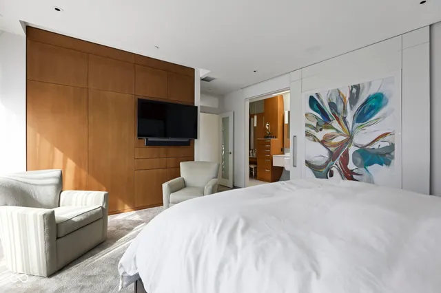 $1,395,000 | 429 North Pennsylvania Street, Unit 904, Indianapolis, IN 46204