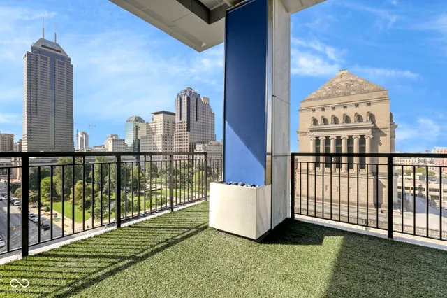 $1,395,000 | 429 North Pennsylvania Street, Unit 904, Indianapolis, IN 46204