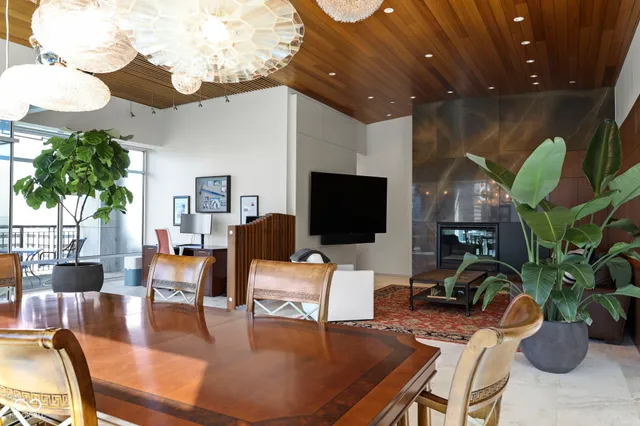 $1,395,000 | 429 North Pennsylvania Street, Unit 904, Indianapolis, IN 46204