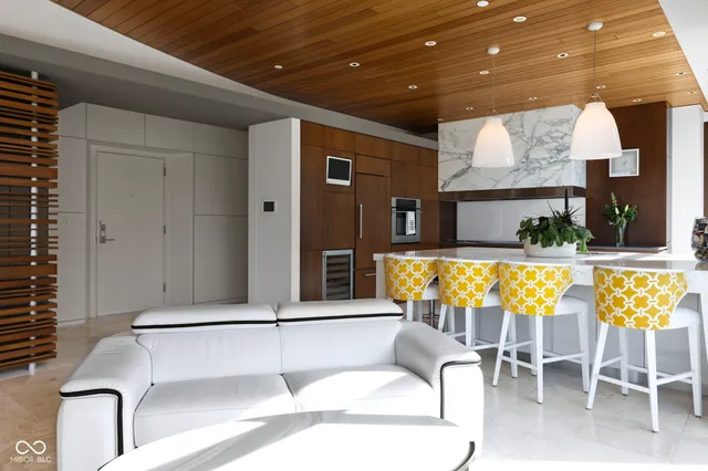 $1,395,000 | 429 North Pennsylvania Street, Unit 904, Indianapolis, IN 46204