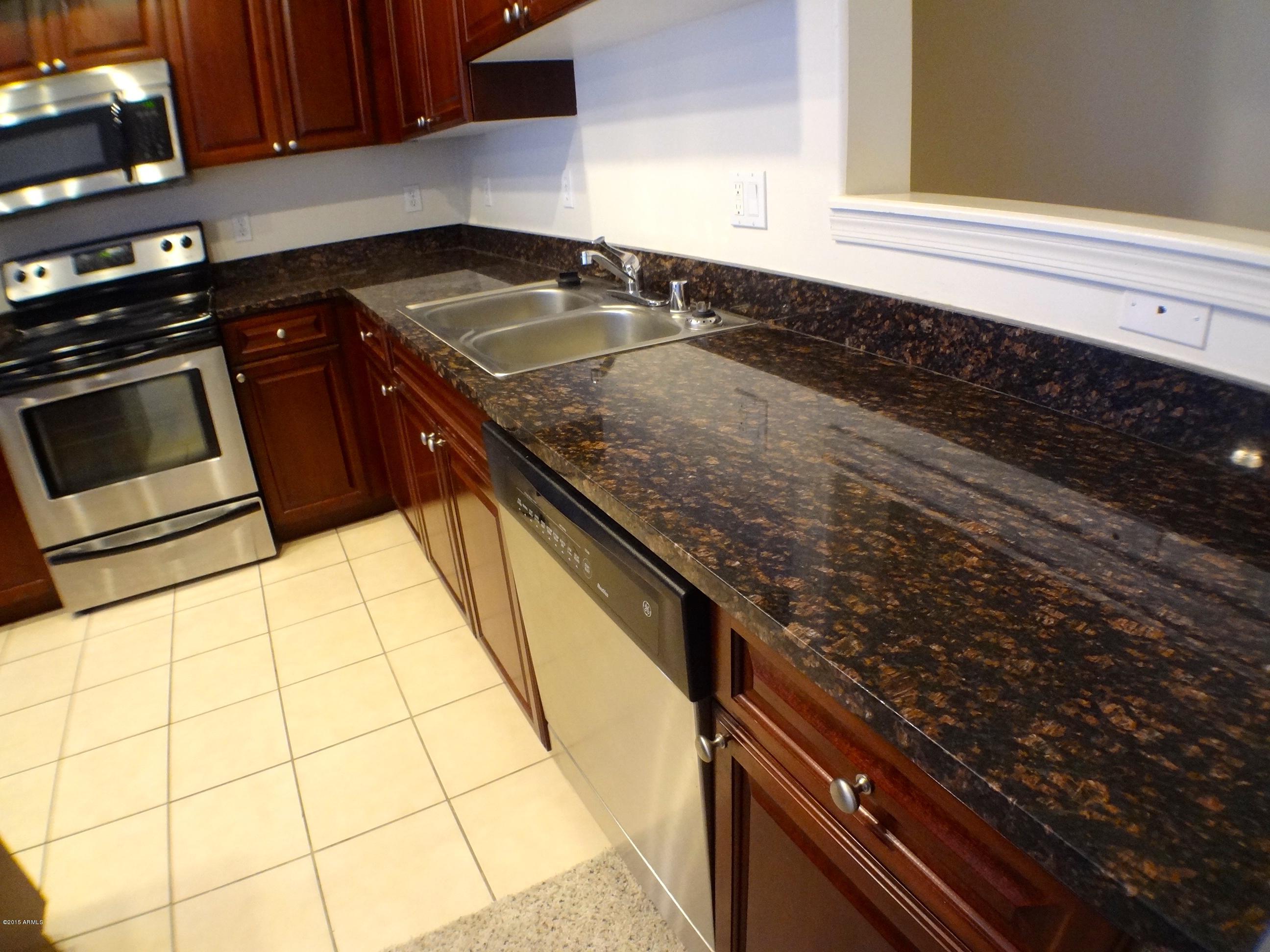 1920 East Bell Road, Unit 1084 Phoenix, AZ 85022 - Photo 5 of 28 DSC05926
