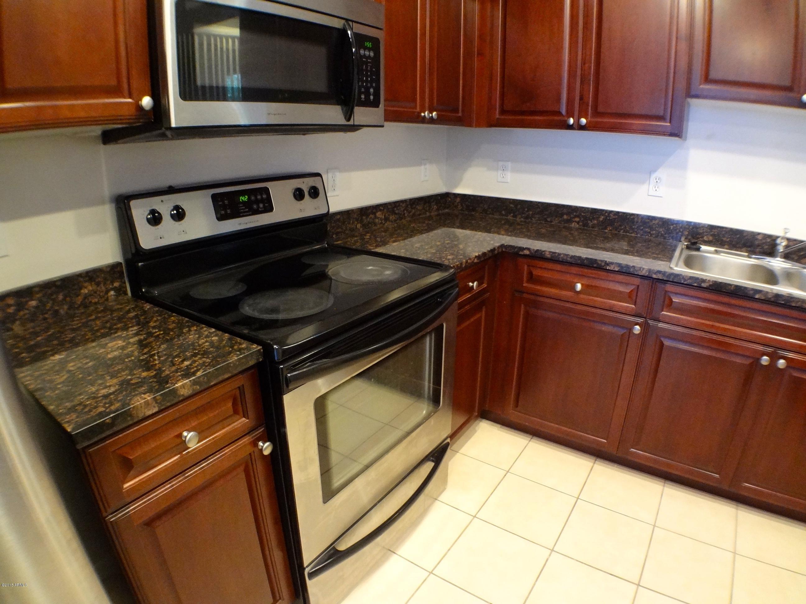 1920 East Bell Road, Unit 1084 Phoenix, AZ 85022 - Photo 6 of 28 DSC05927