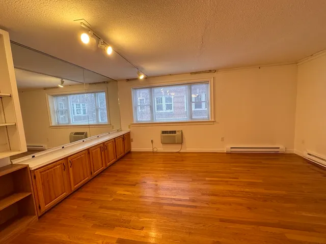$2,100 | 1691 Cambridge Street, Unit 22, Cambridge, MA 02138