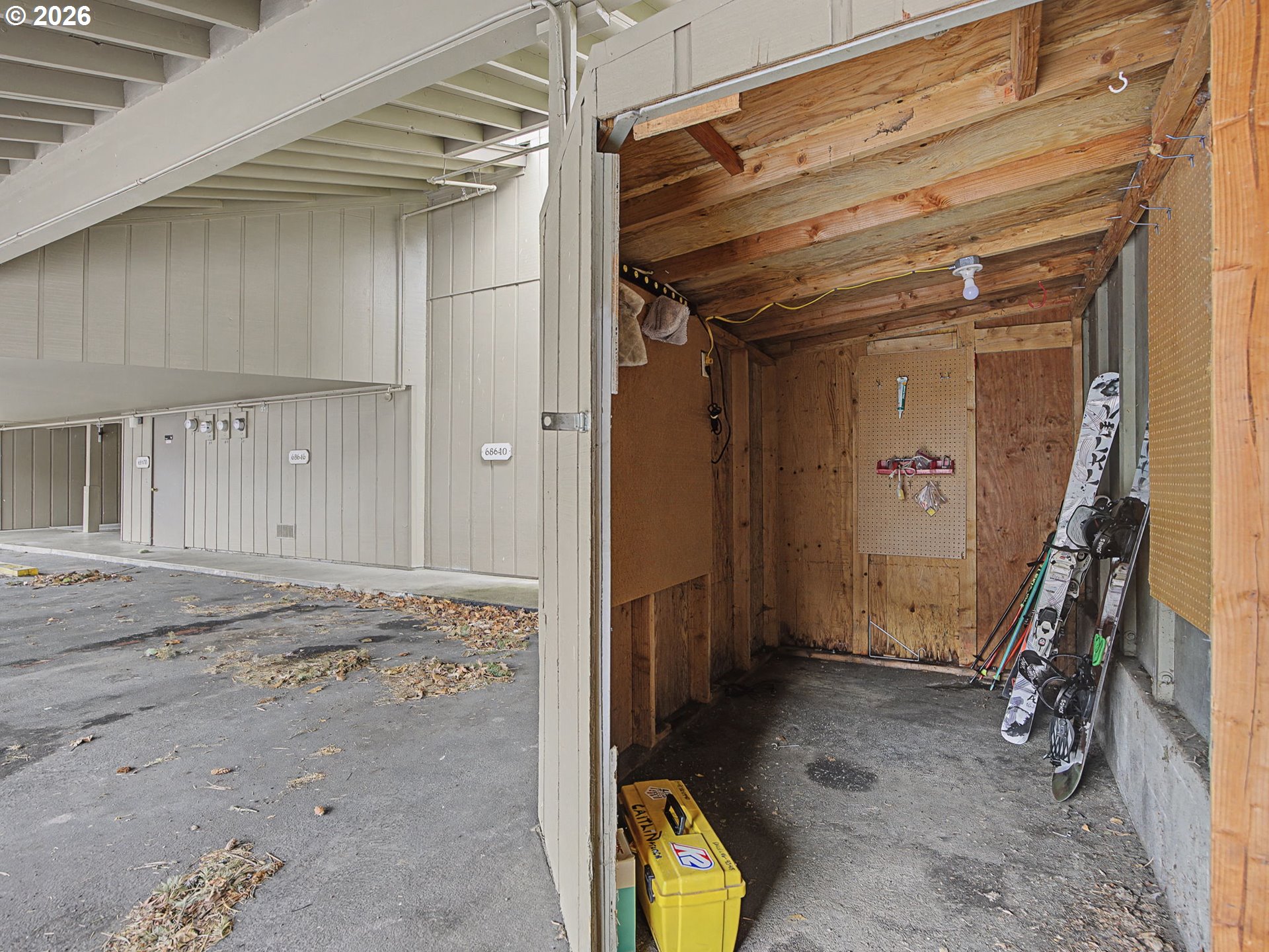 68660 East Fairway Estates Road Welches, OR 97067 - Photo 30 of 37 Carport