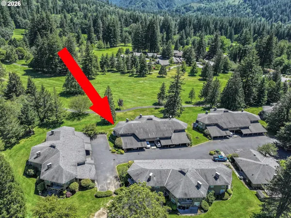 $379,900 | 68660 East Fairway Estates Road, Welches, OR 97067