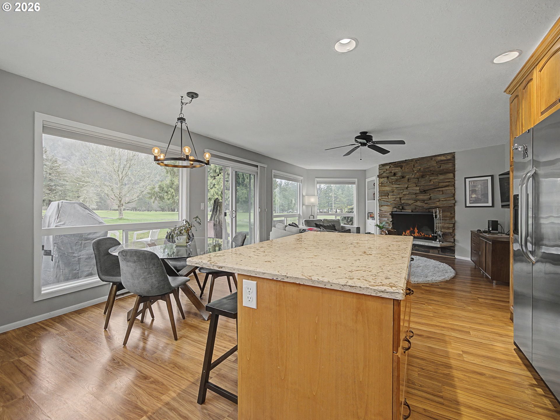 68660 East Fairway Estates Road Welches, OR 97067 - Photo 9 of 37 Kitchen