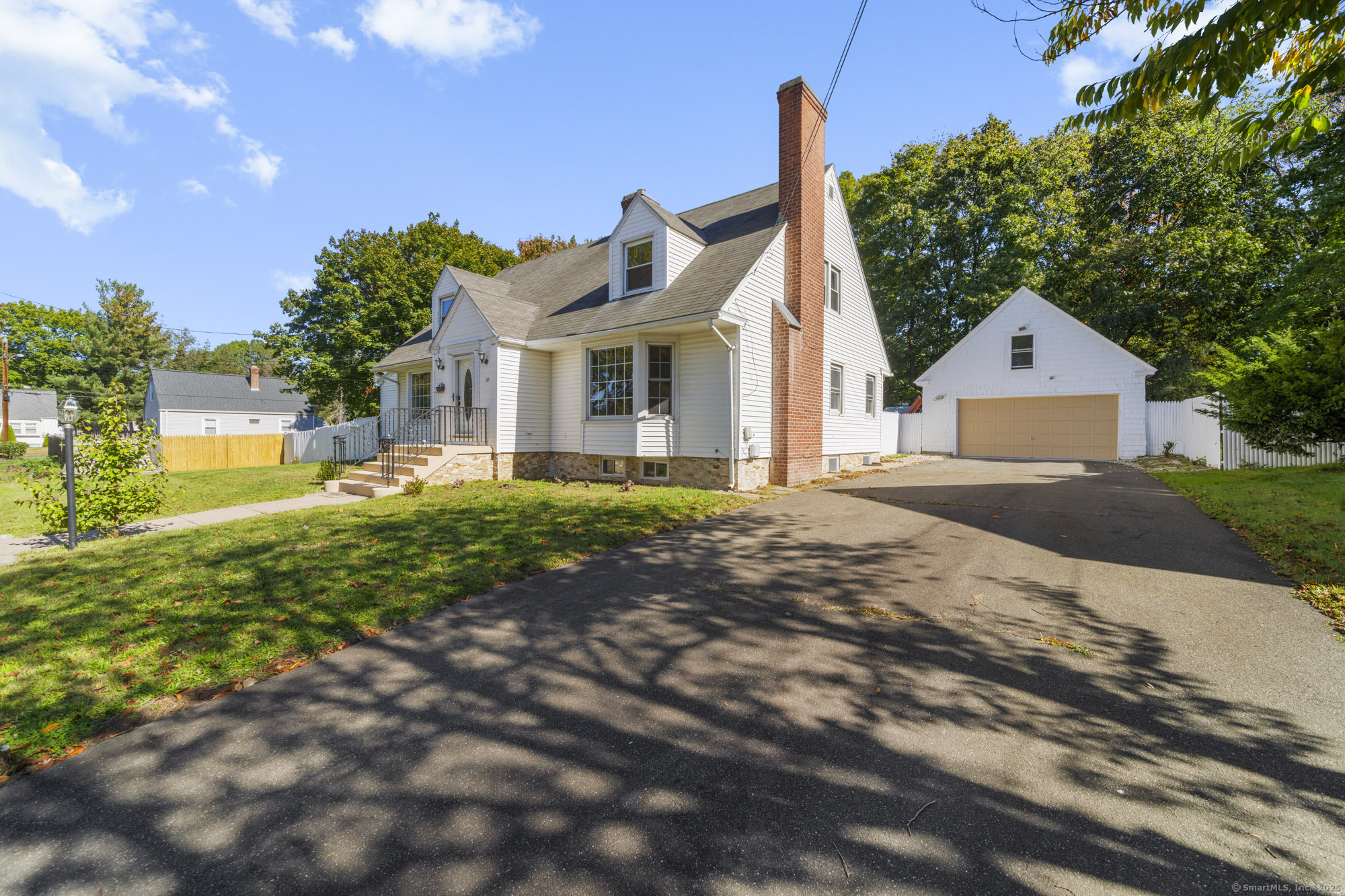 20 Rosina Road Hamden, CT 06514 - Photo 2 of 40