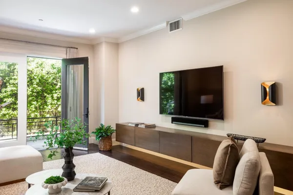 $3,198,000 | 100 1st Street, Unit 102, Los Altos, CA 94022