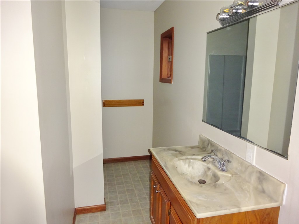 28 Parker Road Constantia, NY 13044 - Photo 16 of 33