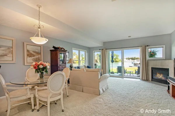 $629,900 | 965 West Savidge Street, Spring Lake, MI 49456