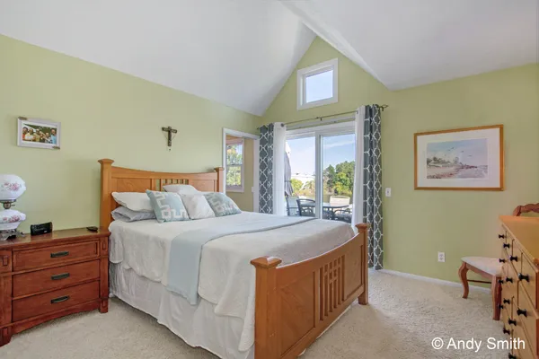 $629,900 | 965 West Savidge Street, Spring Lake, MI 49456