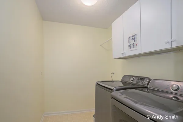 $629,900 | 965 West Savidge Street, Spring Lake, MI 49456