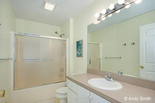 $629,900 | 965 West Savidge Street, Spring Lake, MI 49456