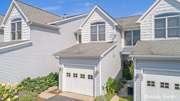 $629,900 | 965 West Savidge Street, Spring Lake, MI 49456