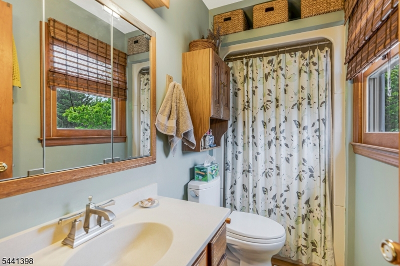 19 Renfro Road Somerset, NJ 08873 - Photo 25 of 45