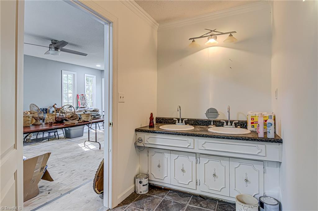 123 Gilley Road Eden, NC 27288 - Photo 9 of 29 Gallery Image 9