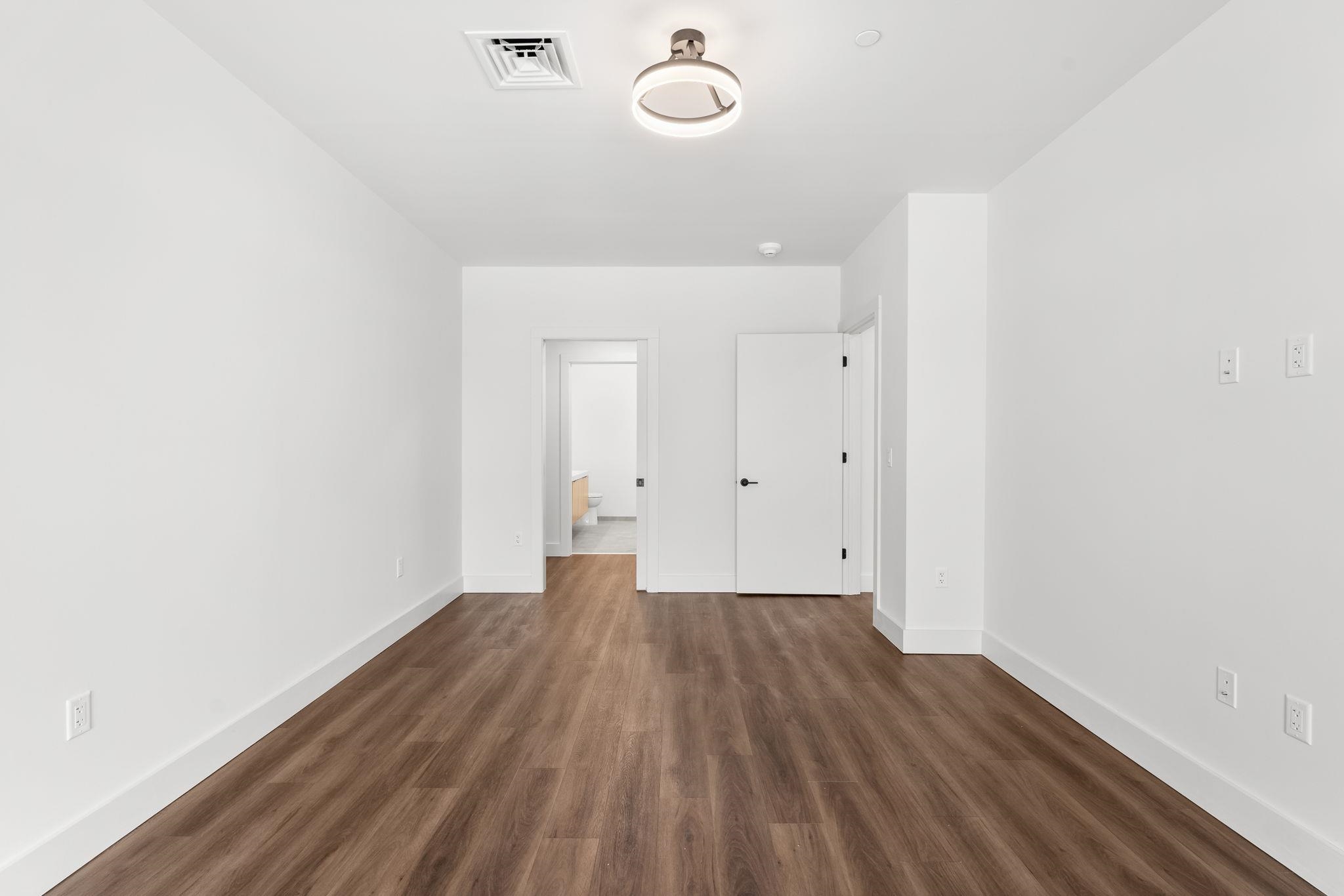 125 Cambrian Way, Unit 613 Burlington, VT 05401 - Photo 23 of 58