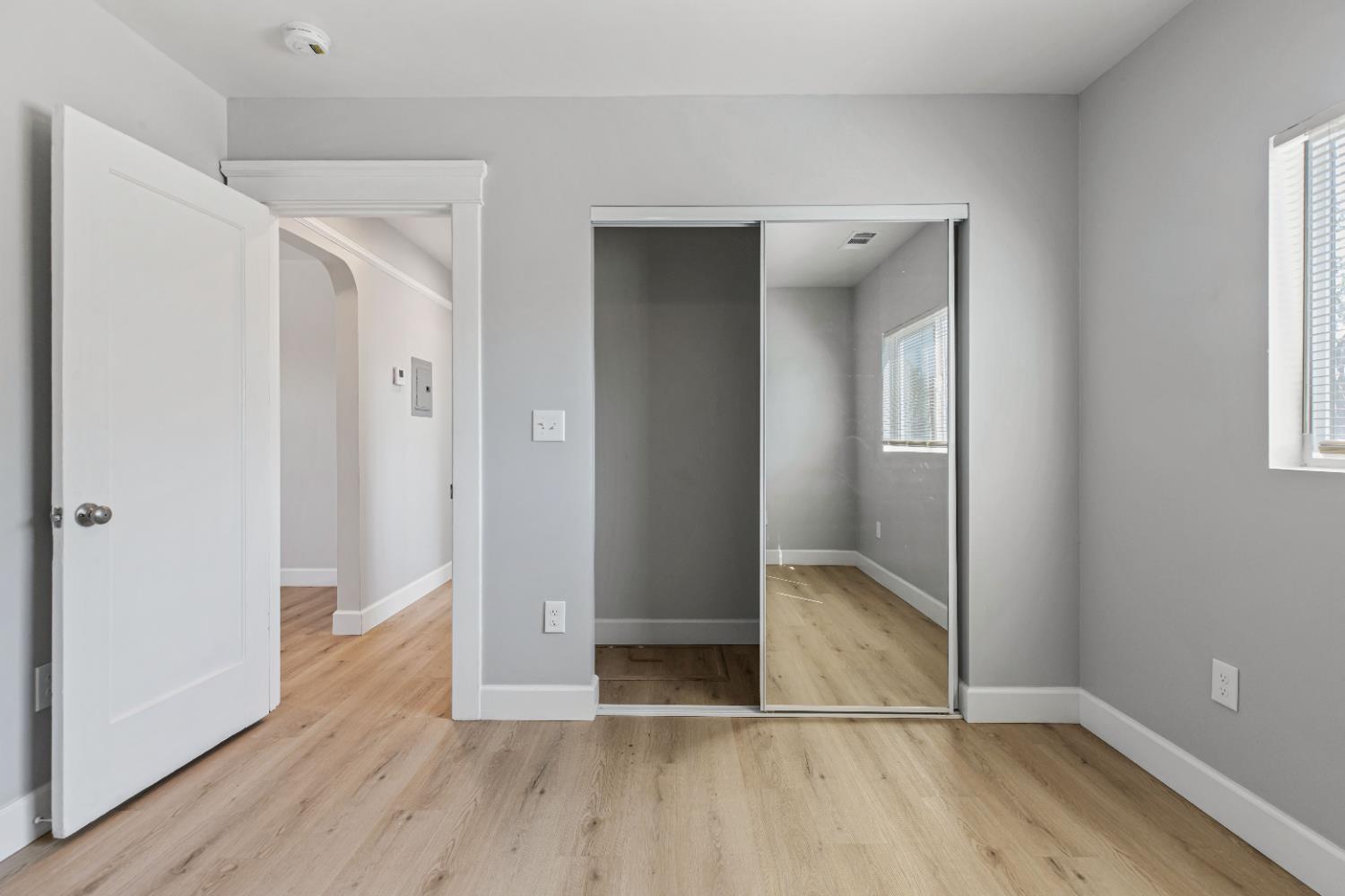 12484 South Union Road Manteca, CA 95336 - Photo 13 of 38 a view of entryway with wooden floor