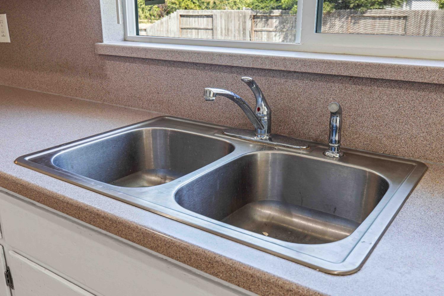 12484 South Union Road Manteca, CA 95336 - Photo 21 of 38 a close view of sink and tap