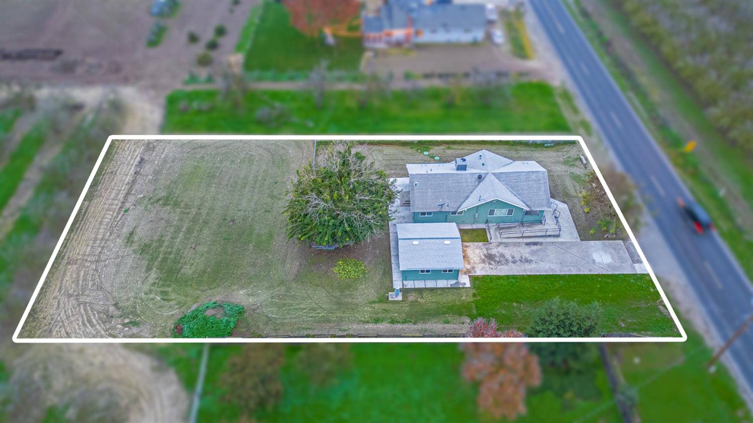 12484 South Union Road Manteca, CA 95336 - Photo 35 of 38 a view of swimming pool with a yard