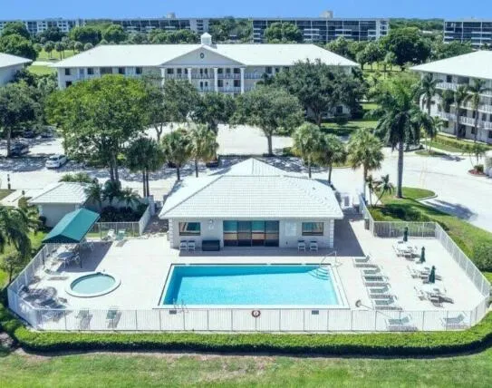 $319,999 | 6181 Balboa Circle, Unit 303, Boca Raton, FL 33433