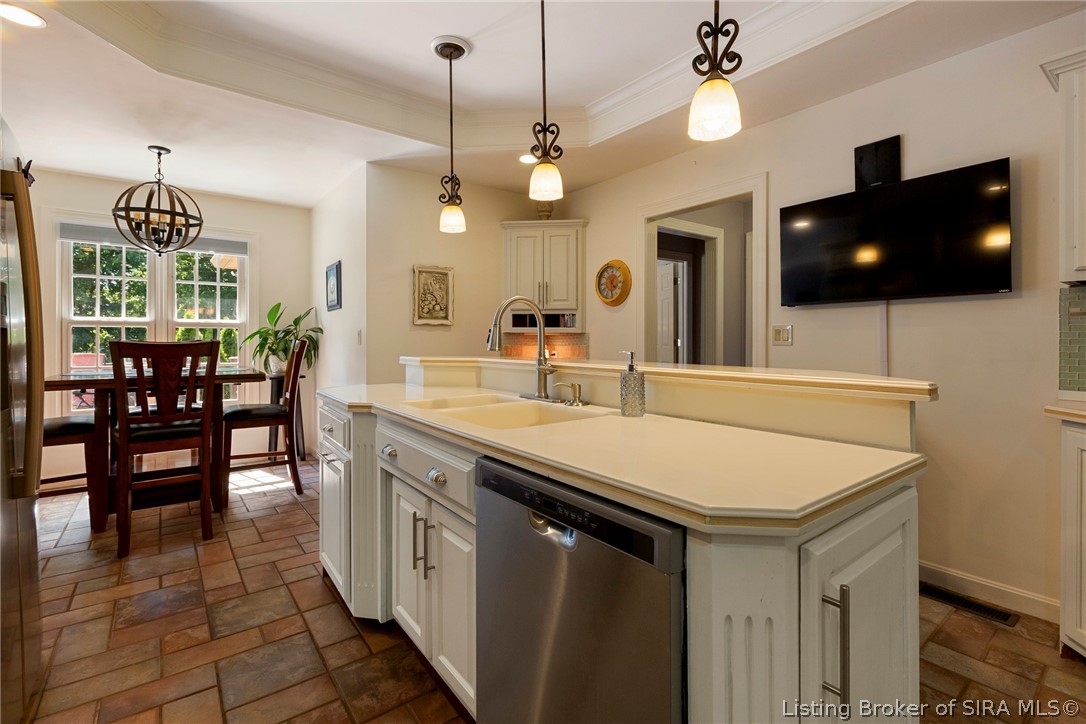 6024 Springcrest Drive Georgetown, IN 47122 - Photo 12 of 60 Kitchen