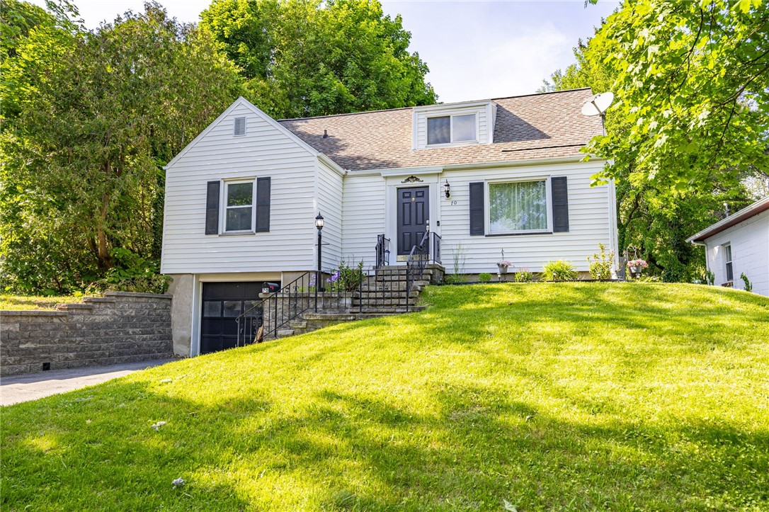 70 Highwood Road Irondequoit, NY 14609 - Photo 2 of 32