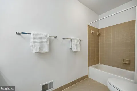 $799,900 | 5904 Valerian Lane, Rockville, MD 20852