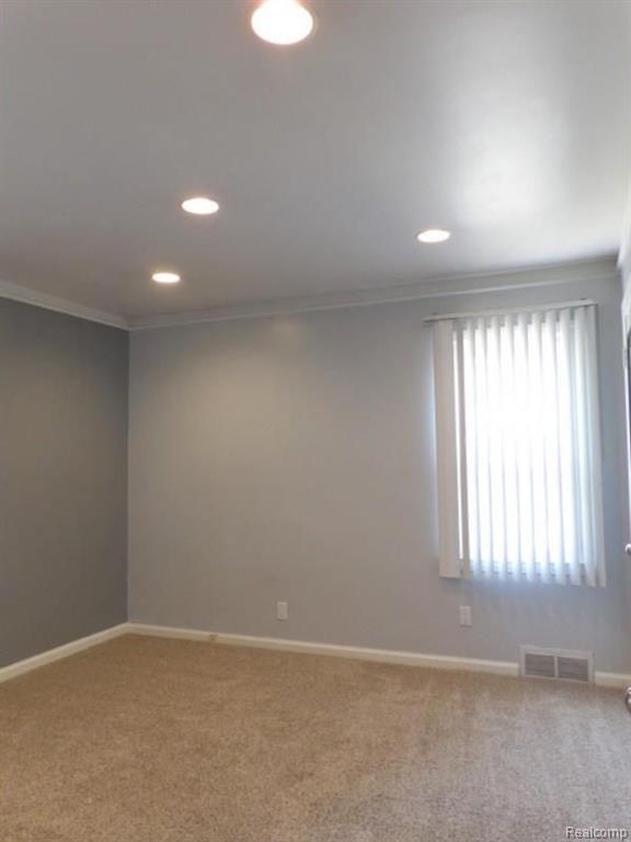 15418 Champaign Road Allen Park, MI 48101 - Photo 32 of 37