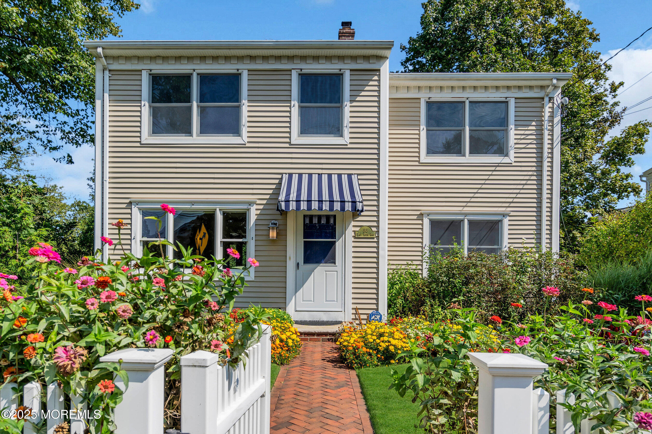 a house view with a garden space
