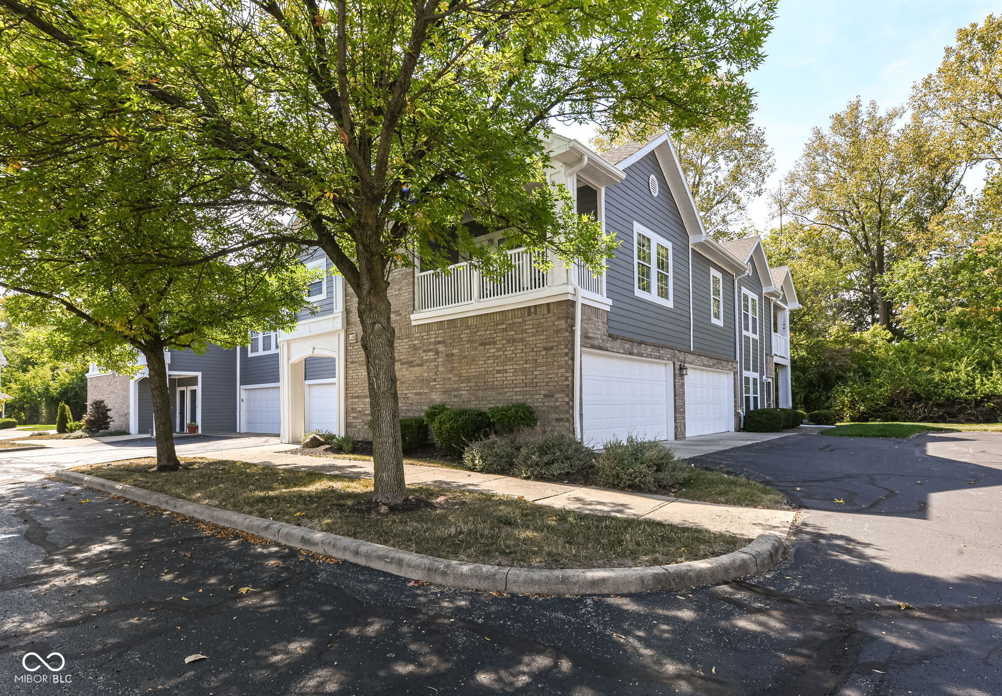 9704 Rialto Trail Carmel, IN 46280 - Photo 2 of 37