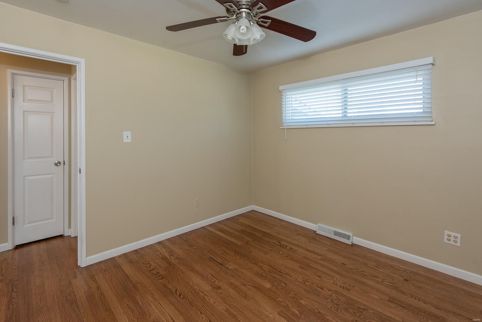 433 Ballwin Avenue Ballwin, MO 63021 - Photo 20 of 38