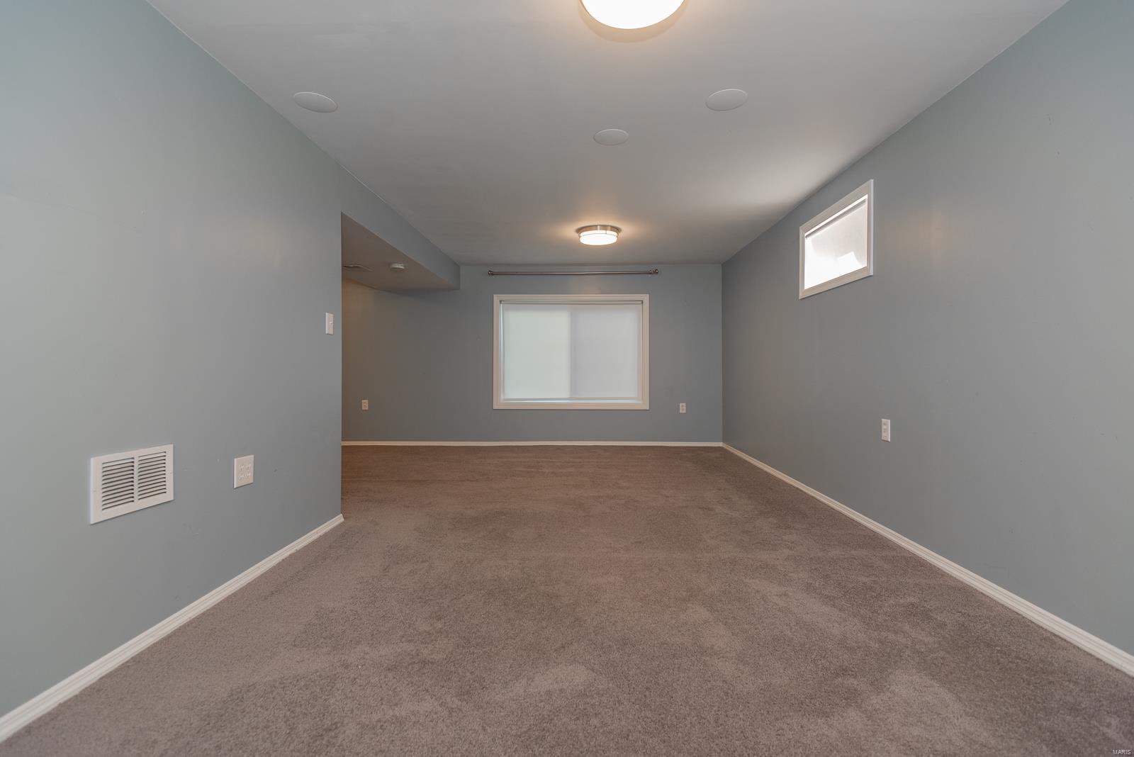 433 Ballwin Avenue Ballwin, MO 63021 - Photo 29 of 38